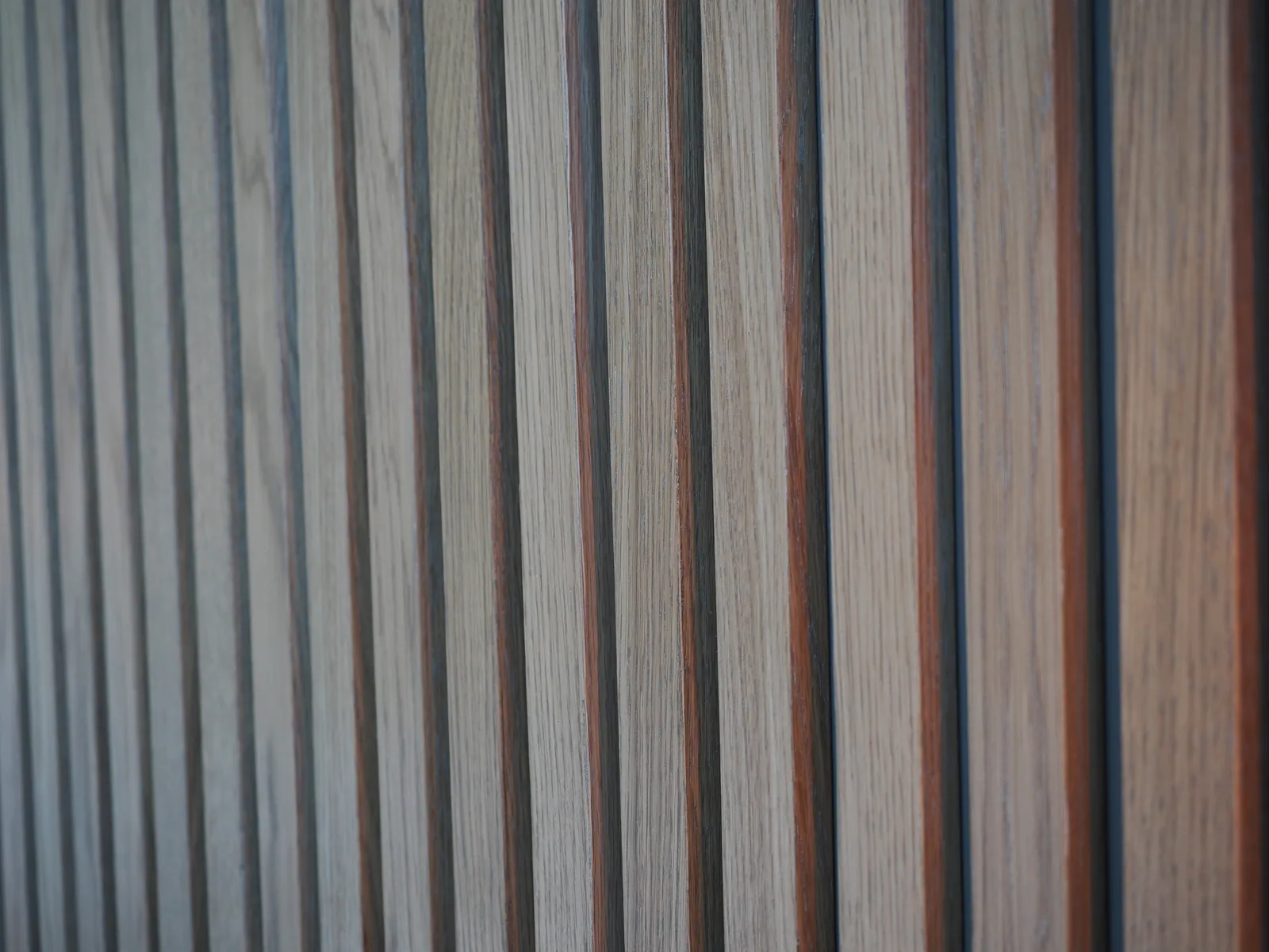 Vertical slats with dark recessed joints
